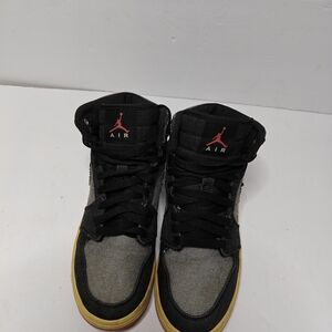 Jordan Black and Gray Sneakers Size 6Y Shoes.